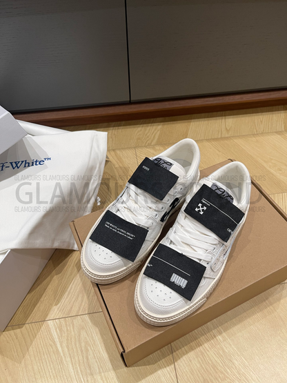 3.0 OFF COURT LOW UNISEX SNEAKERS