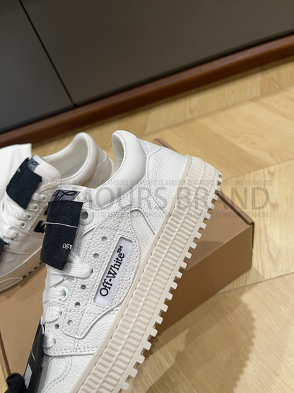 3.0 OFF COURT LOW UNISEX SNEAKERS