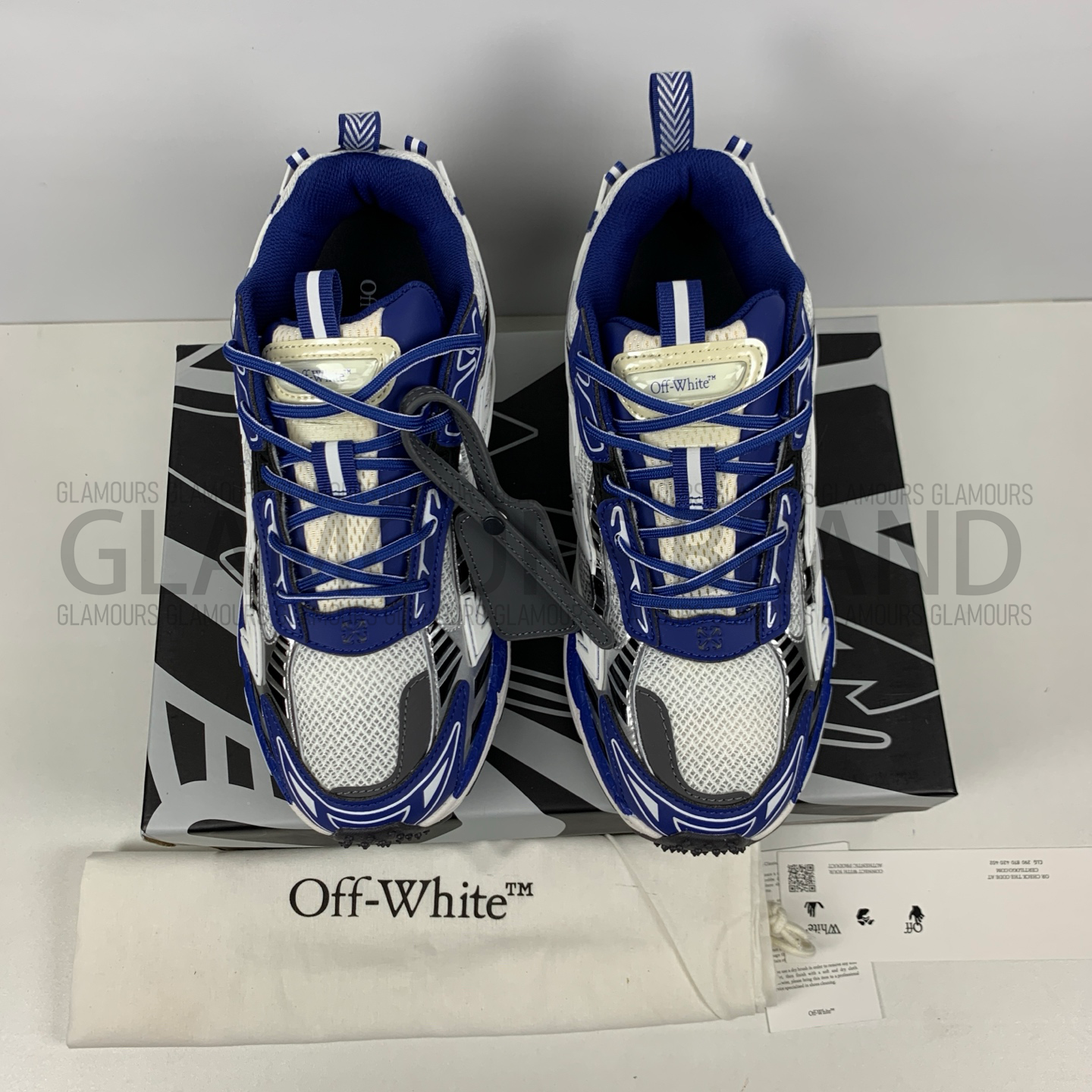 BE RIGHT BACK UNISEX SNEAKERS