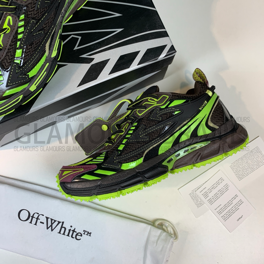 BE RIGHT BACK UNISEX SNEAKERS