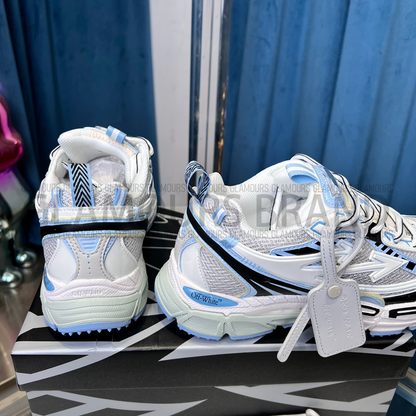 BE RIGHT BACK UNISEX SNEAKERS