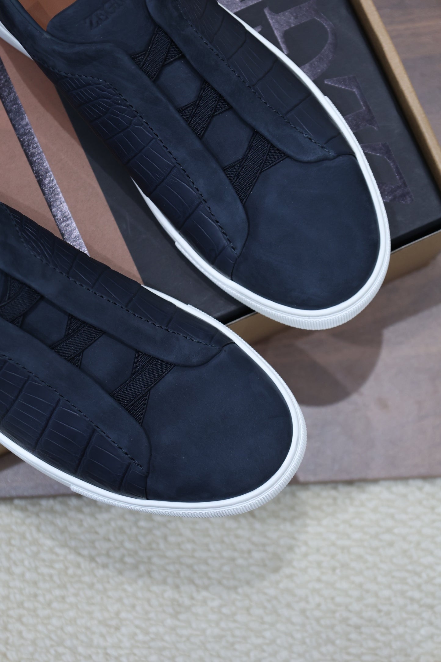 SECOND SKIN MEN’S SNEAKERS – CROCODILE LEATHE