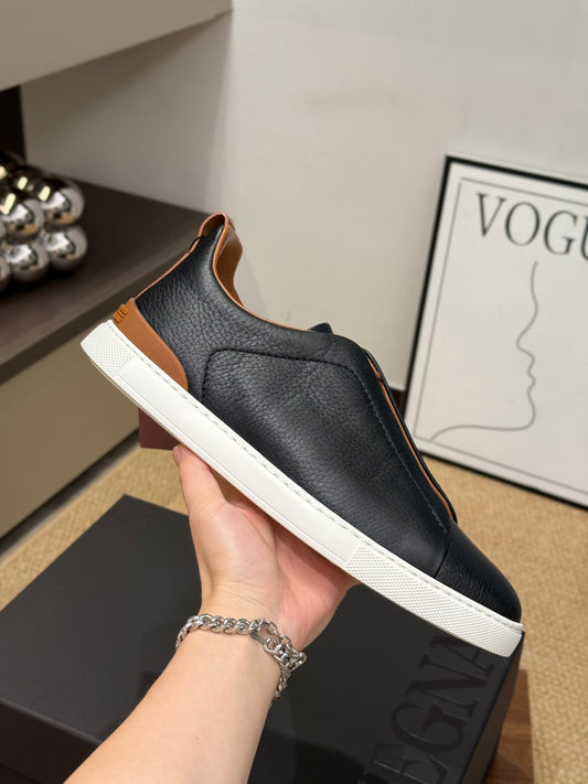SECONDS MEN'S SNEAKERS