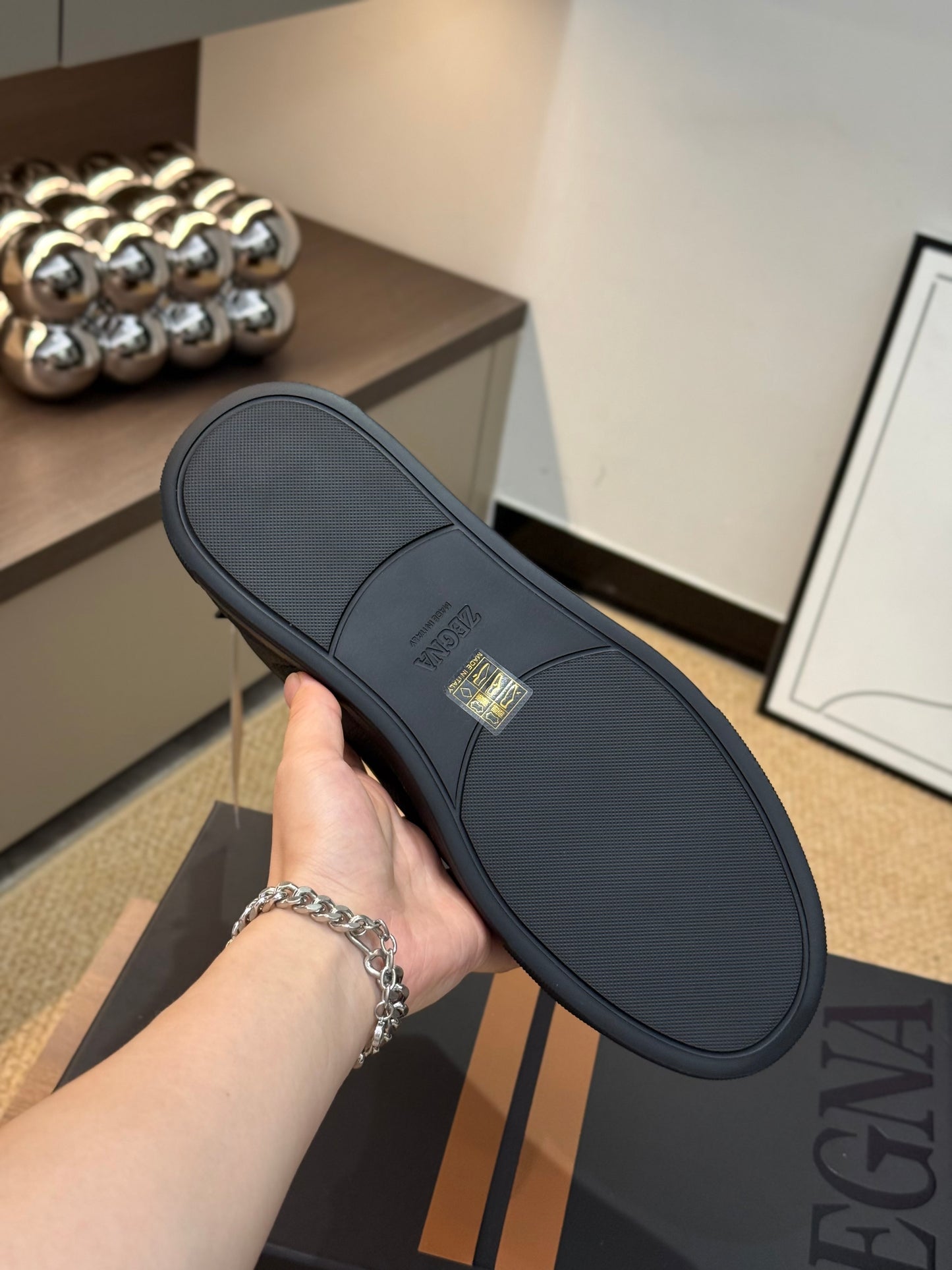 SECOND SKIN MEN'S SNEAKERS