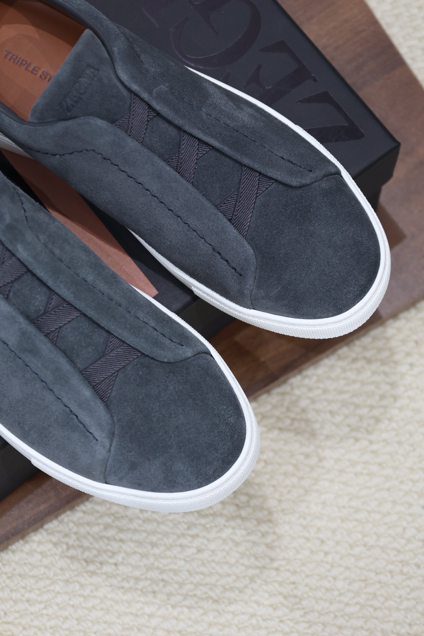 SECOND SKIN MEN'S SNEAKERS