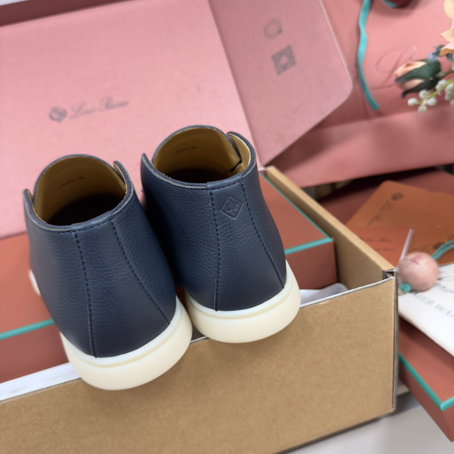 OPEN WALK ANKLE UNISEX BOOT