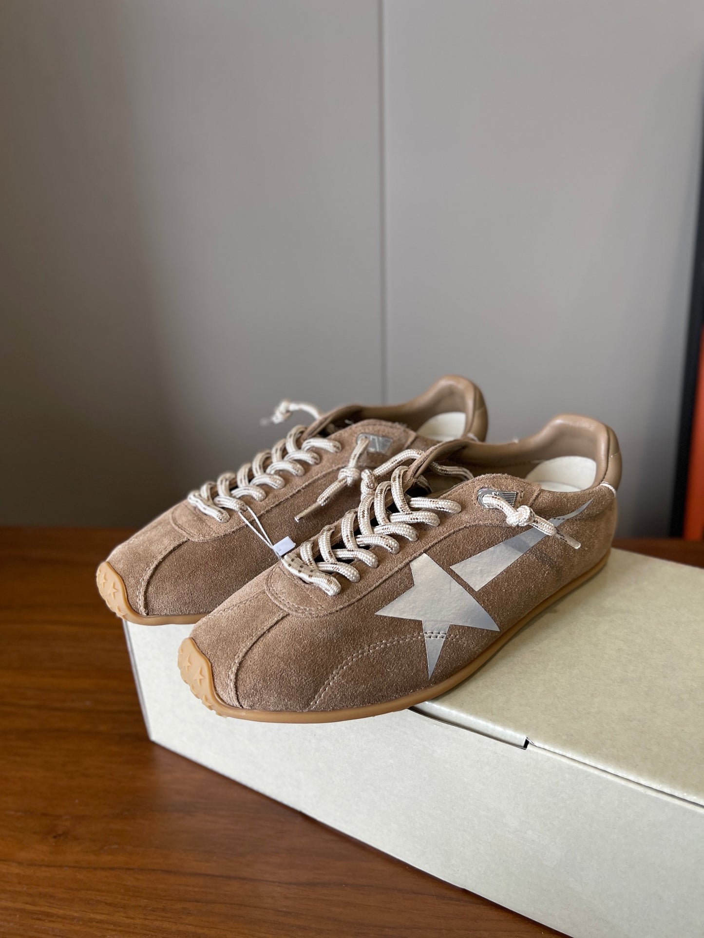 MARATHON SPEED UNISEX SNEAKERS