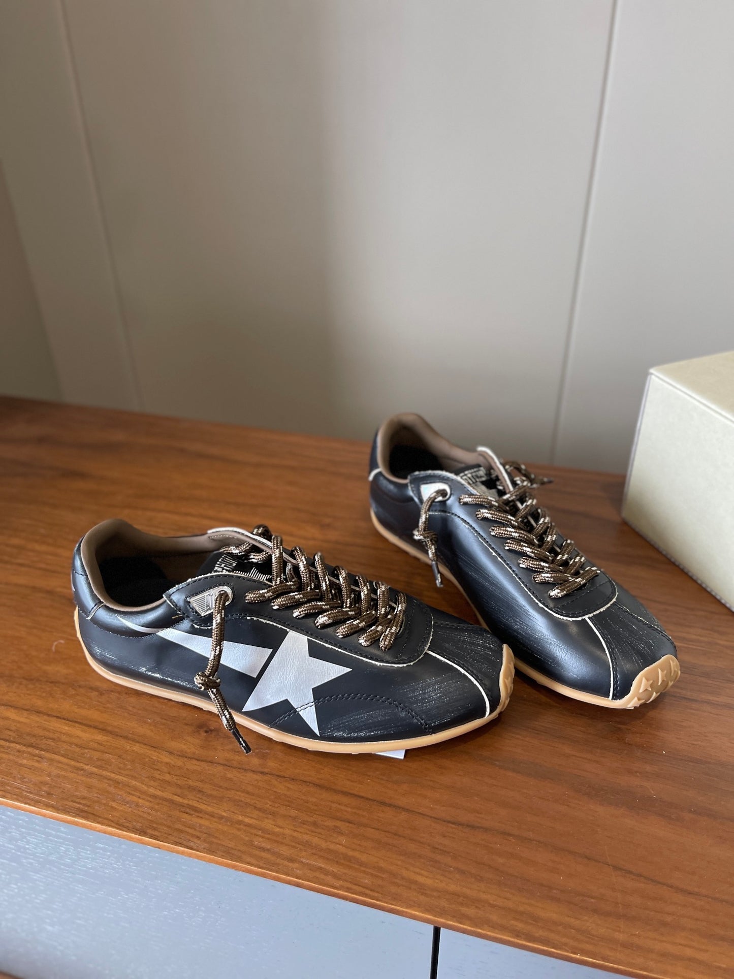 MARATHON SPEED UNISEX SNEAKERS