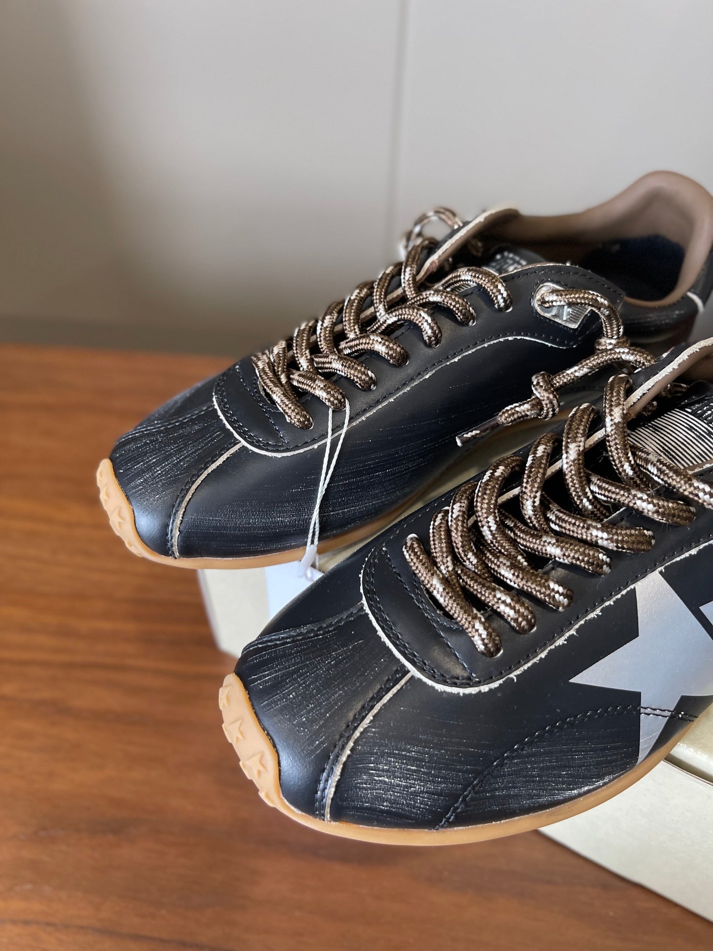 MARATHON SPEED UNISEX SNEAKERS