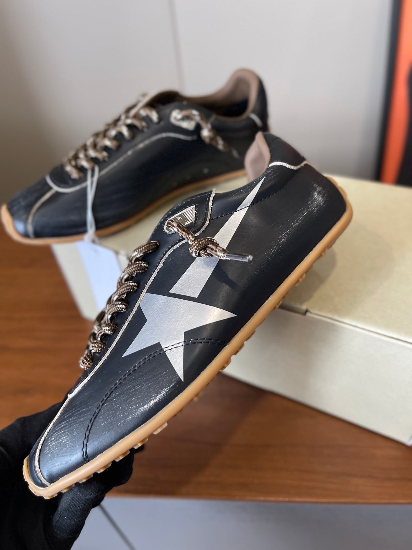 MARATHON SPEED UNISEX SNEAKERS