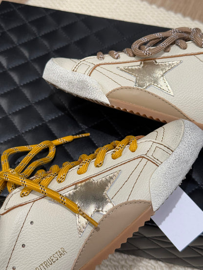 TRUE STAR UNISEX SNEAKERS