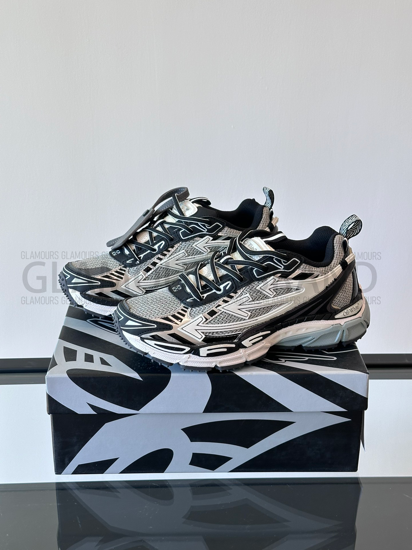 RIGHT BACK UNISEX SNEAKERS